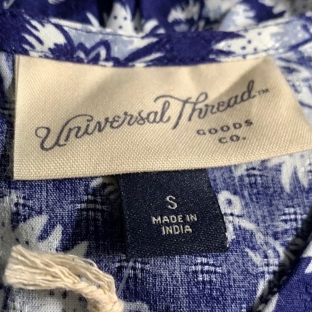 Universal Thread Blue Floral Ruffle Cotton Top‎ - Picture 6 of 13